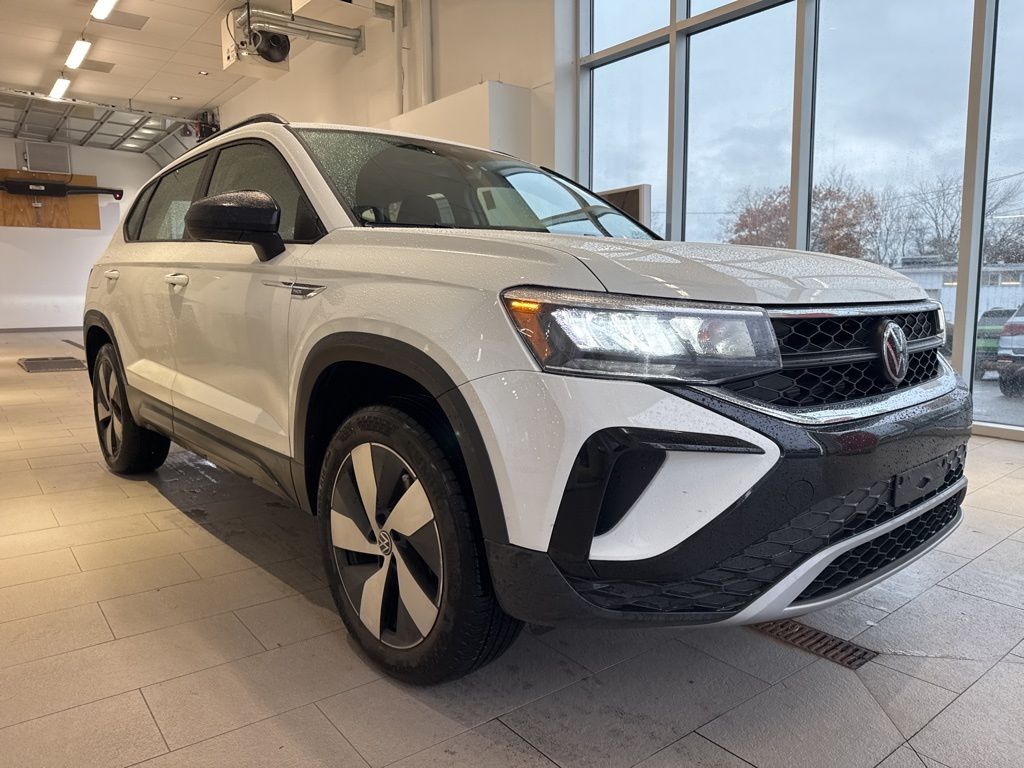 2024 Volkswagen Taos S photo 3