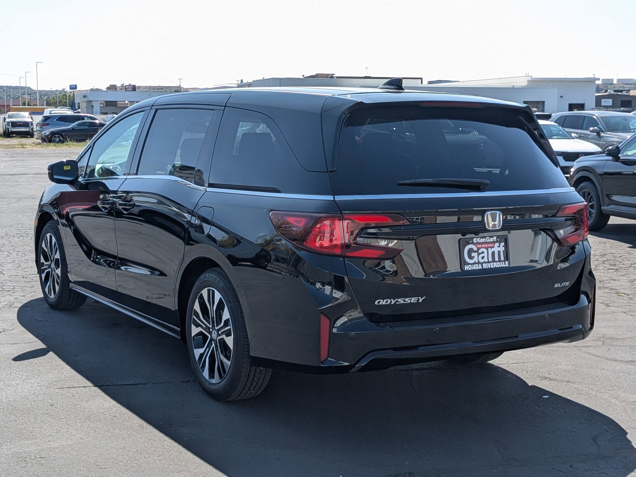 2026 Honda Odyssey Elite photo 5