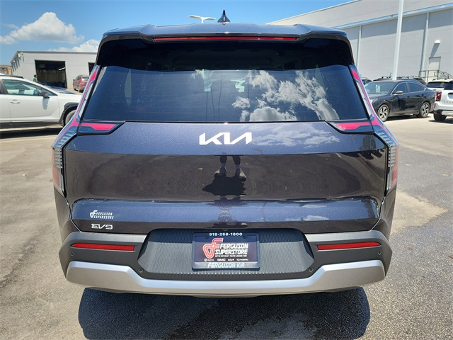 2026 Kia EV9 Light photo 3