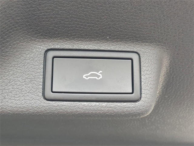 2025 Volkswagen ID. Buzz photo 10