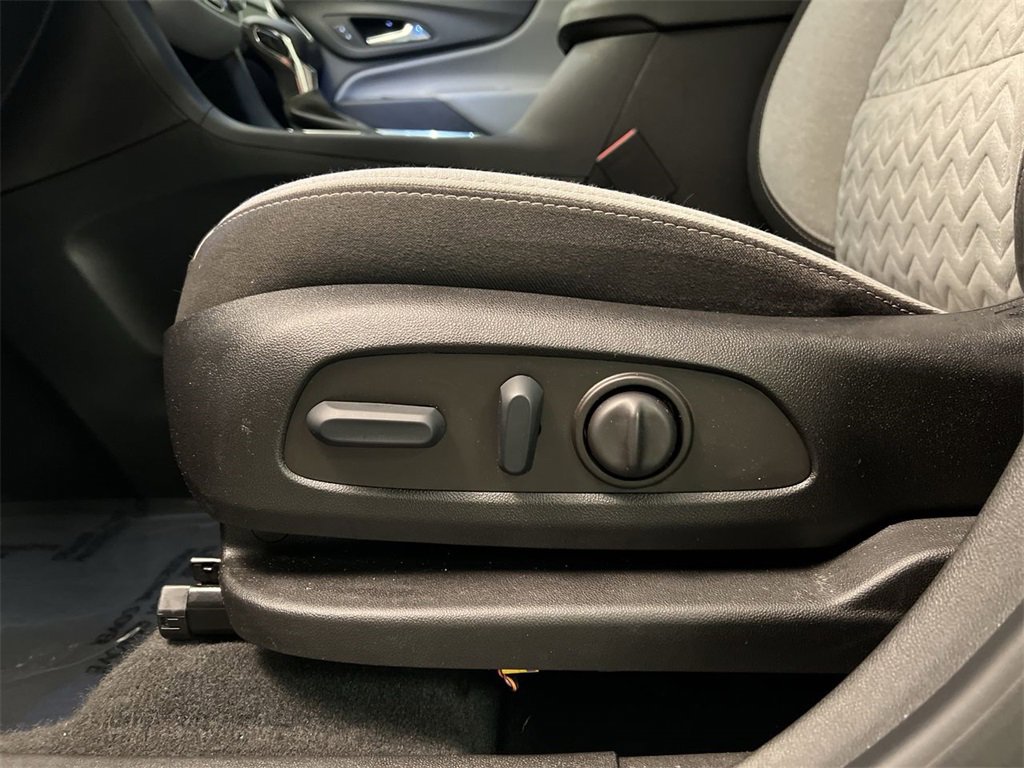 2022 Chevrolet Equinox LS photo 11