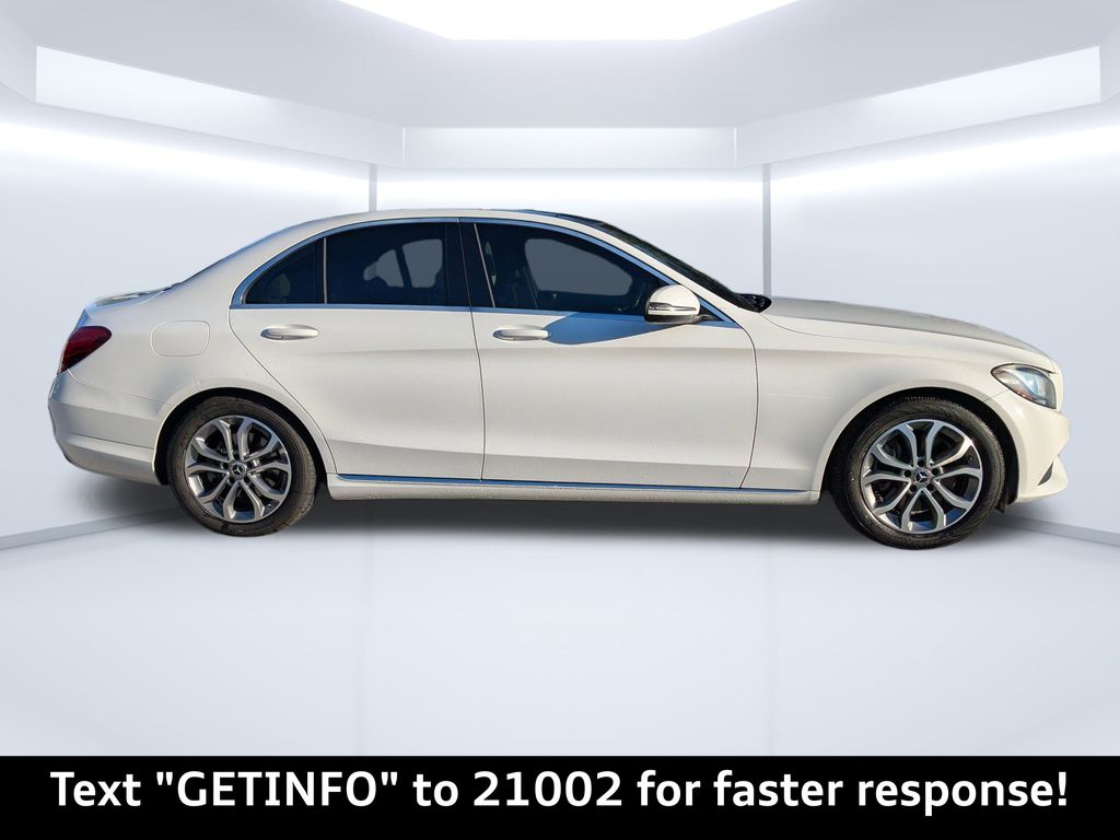 2018 Mercedes Benz C 300 Sedan photo 2