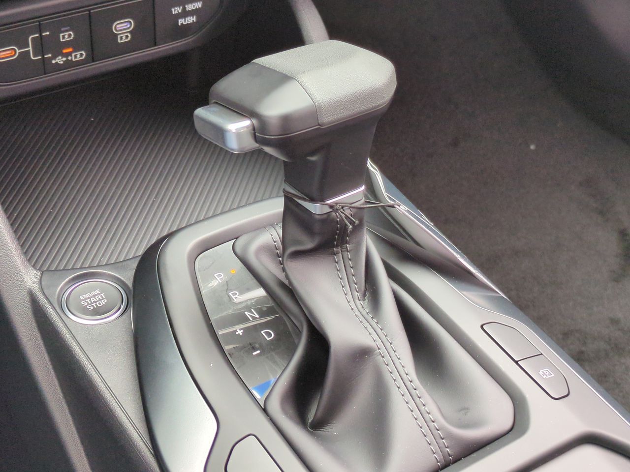 2025 Kia K4 LX photo 14