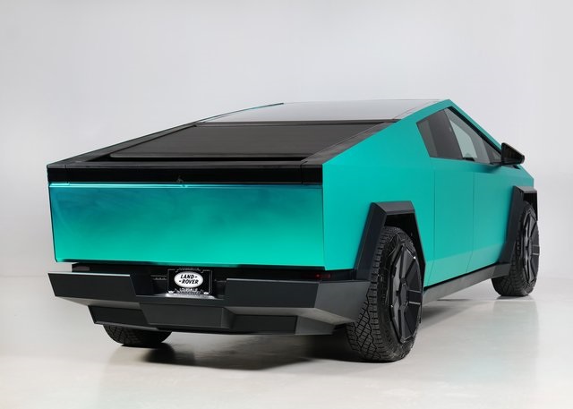 Used 2024 Tesla Cybertruck Cyberbeast with VIN 7G2CEHEE8RA042281 for sale in Northfield, Minnesota