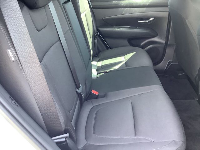 2025 Hyundai Tucson SE photo 10