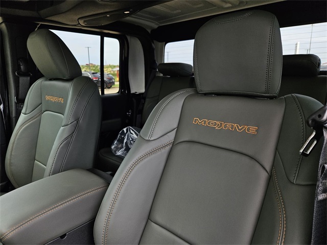 2025 Jeep Gladiator Mojave photo 10