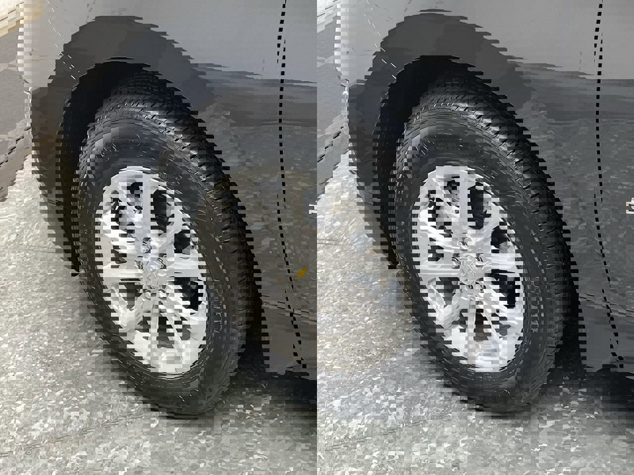 2020 Chevrolet Equinox LT photo 4