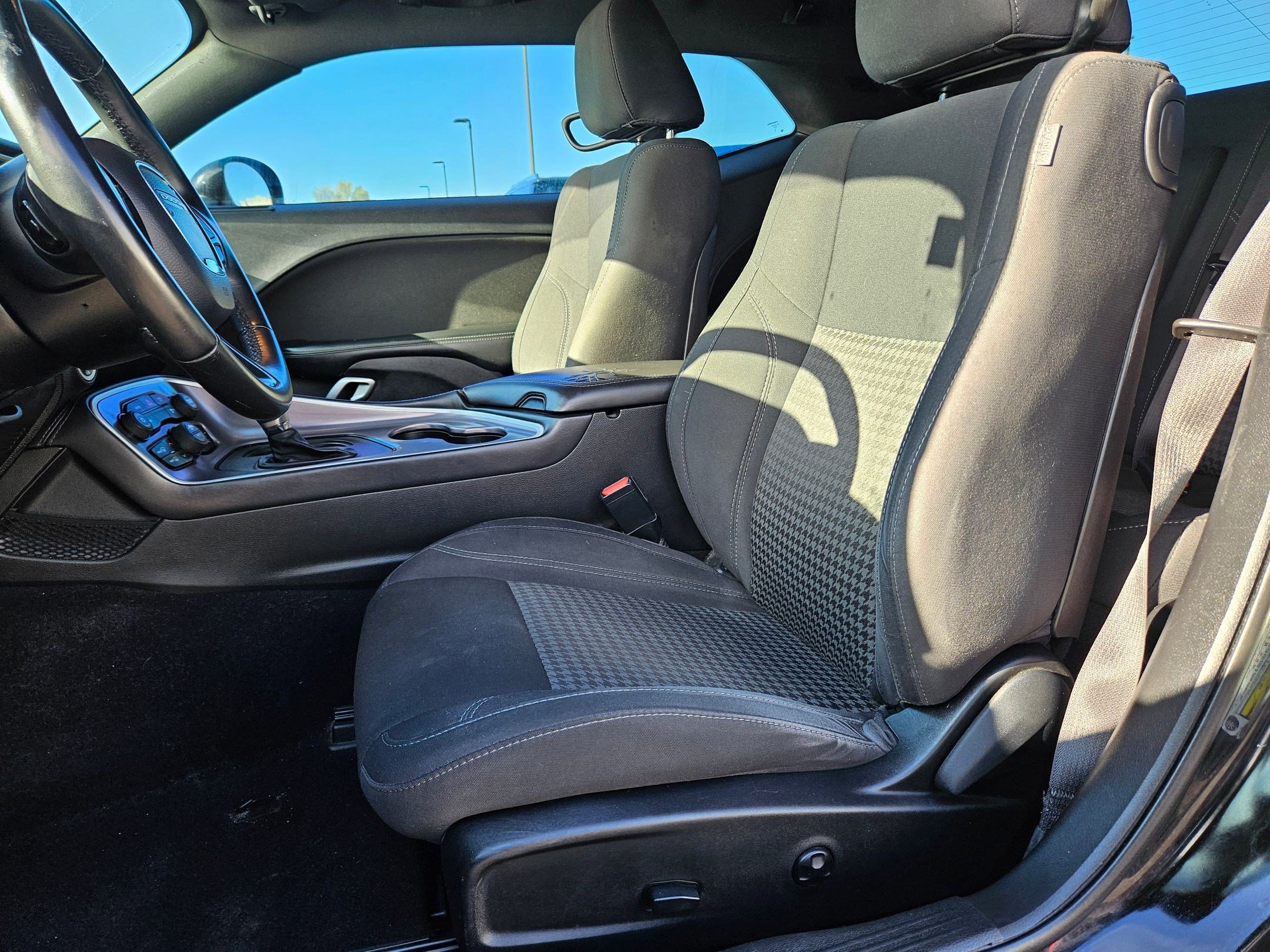2019 Dodge Challenger SXT photo 13