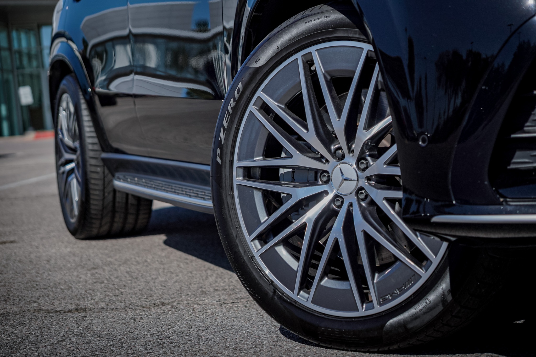 2024 Mercedes Benz GLE AMG 53 photo 2