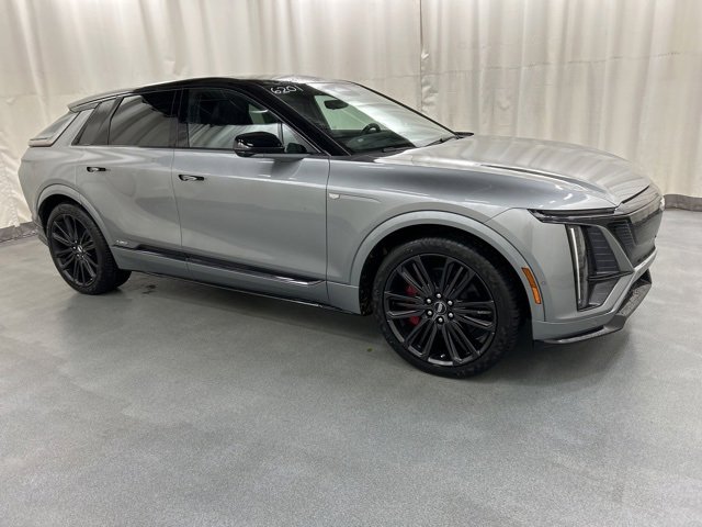 2026 Cadillac LYRIQ V's photo