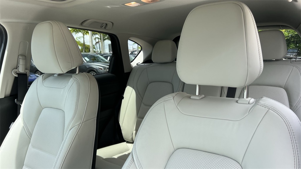 2023 Mazda CX-5 2.5 S Preferred photo 42