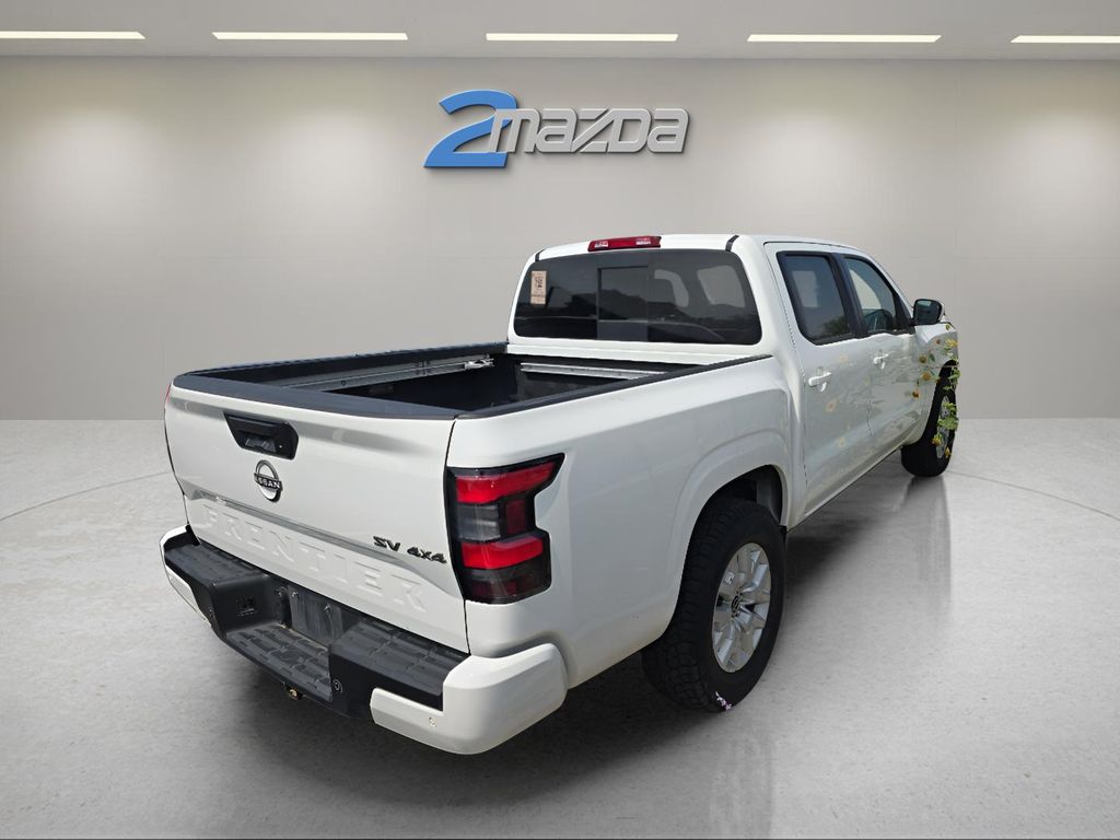 2024 Nissan Frontier SV photo 4