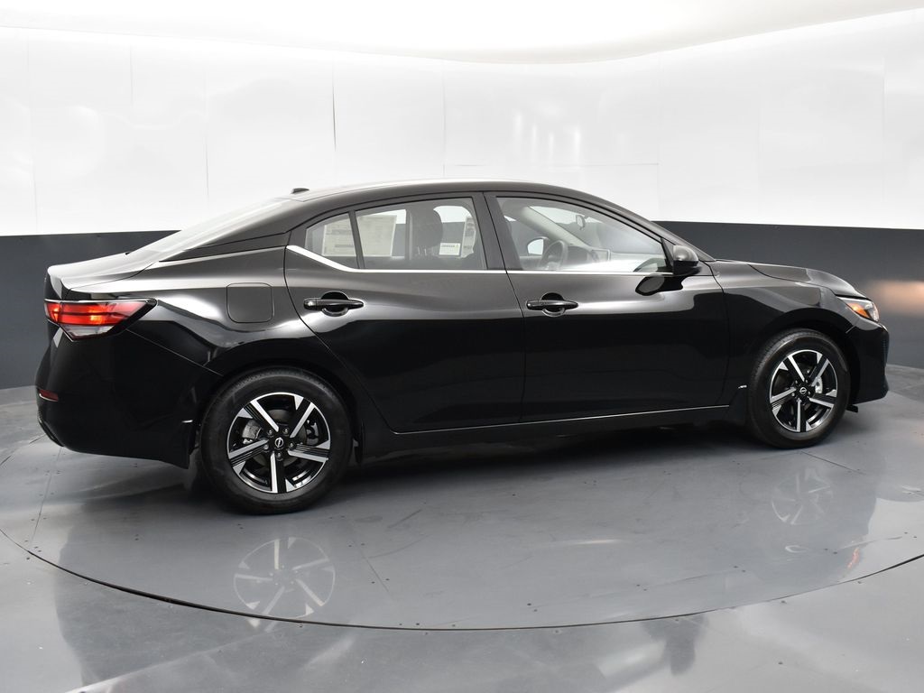 2025 Nissan Sentra SV photo 4