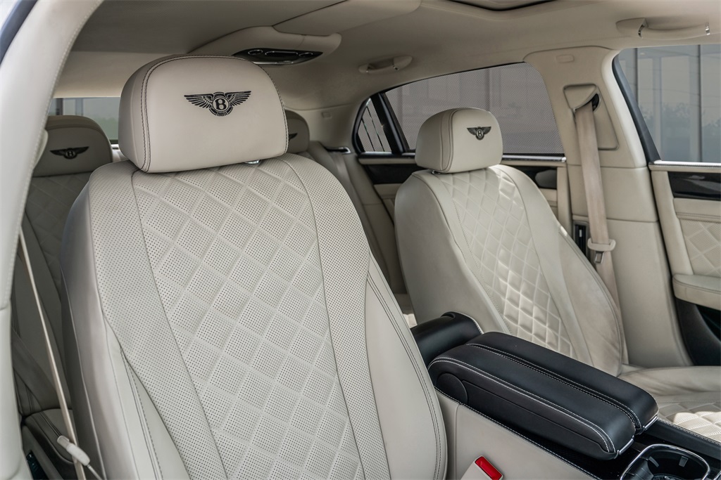 2018 Bentley Flying Spur V8 photo 48