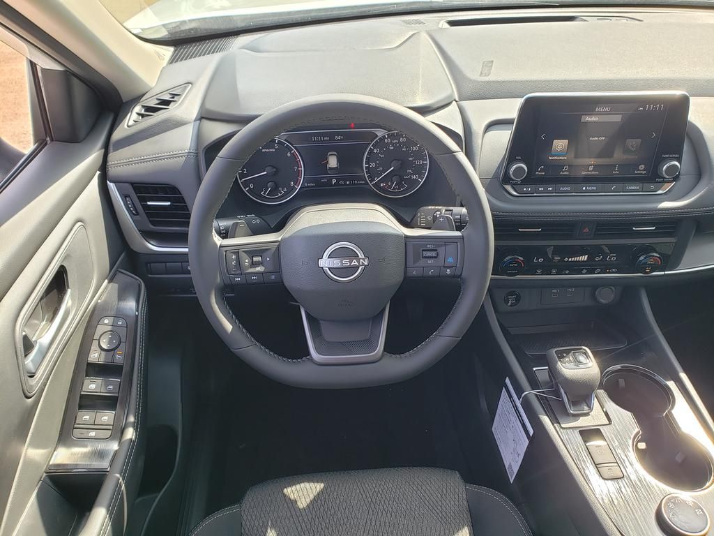 2026 Nissan Rogue SV photo 10