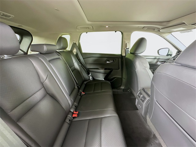 2024 Nissan Rogue SV photo 28