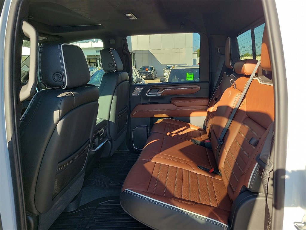 2026 Gmc Sierra 2500 HD Denali Ultimate photo 16