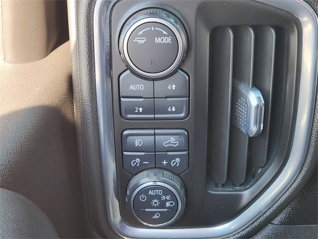 2020 Chevrolet Silverado 1500 High Country photo 16