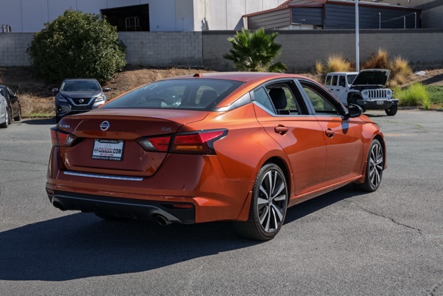 2022 Nissan Altima 2.5 SR photo 3