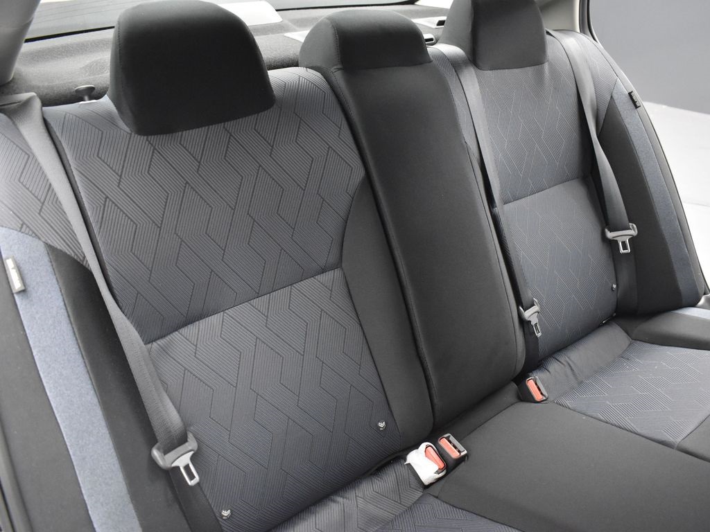 2025 Nissan Versa 1.6 SV photo 17