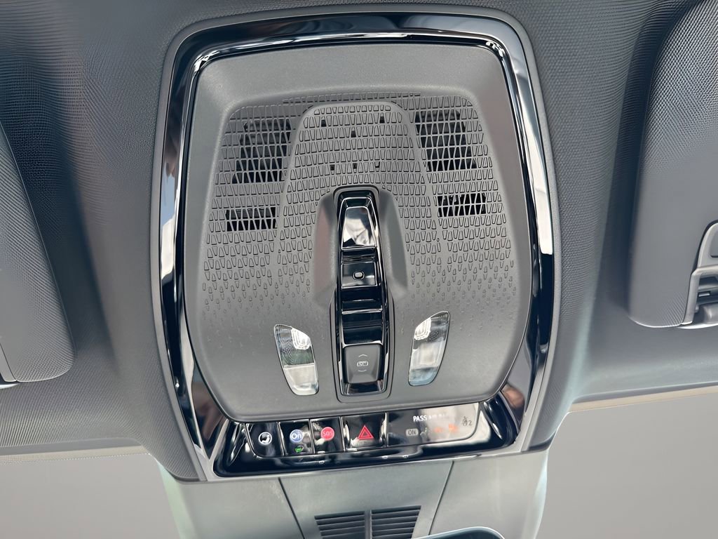 2025 Cadillac Lyriq Sport photo 31