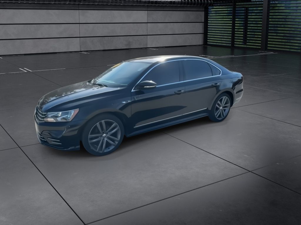 2017 Volkswagen Passat R-Line photo 3