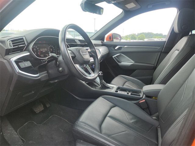 2024 Audi Q3 S line Premium 45 TFSI photo 7