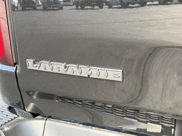 2025 Ram 1500 Laramie photo 4