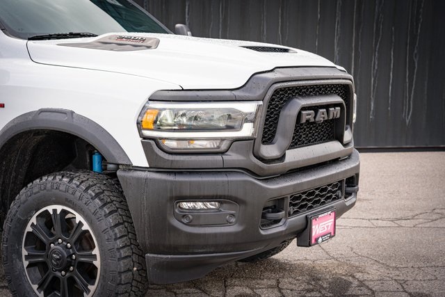 2023 Ram 2500 photo 4