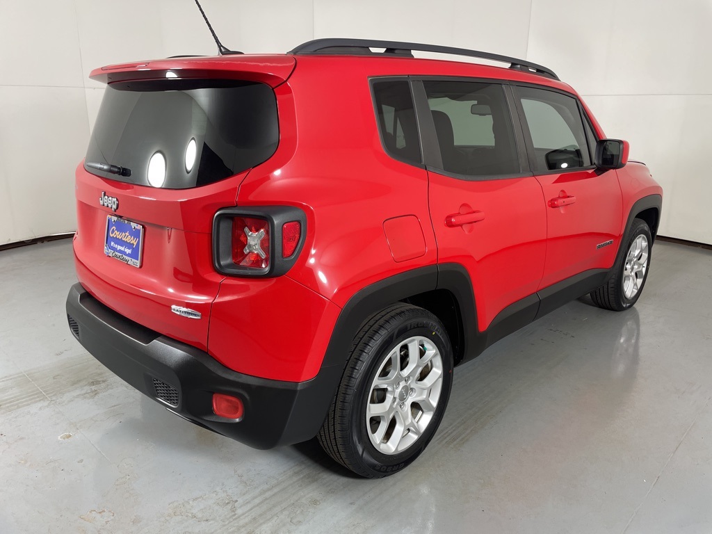 2016 Jeep Renegade Latitude photo 8