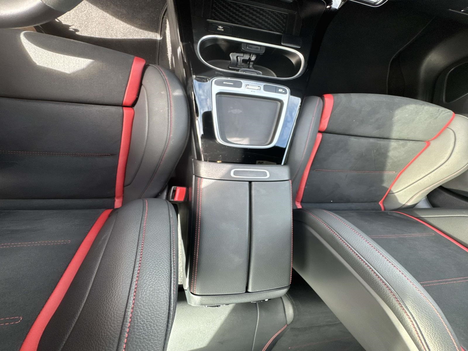 2025 Mercedes Benz CLA 35 AMG 4MATIC photo 21