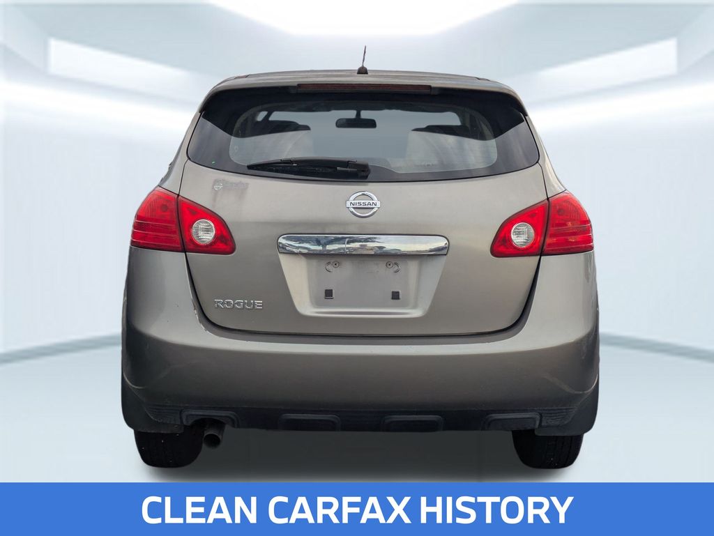 2012 Nissan Rogue S photo 2
