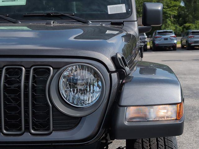 2025 Jeep Gladiator Sport S photo 31