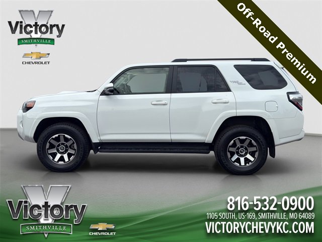 2024 Toyota 4Runner TRD Premium photo 2