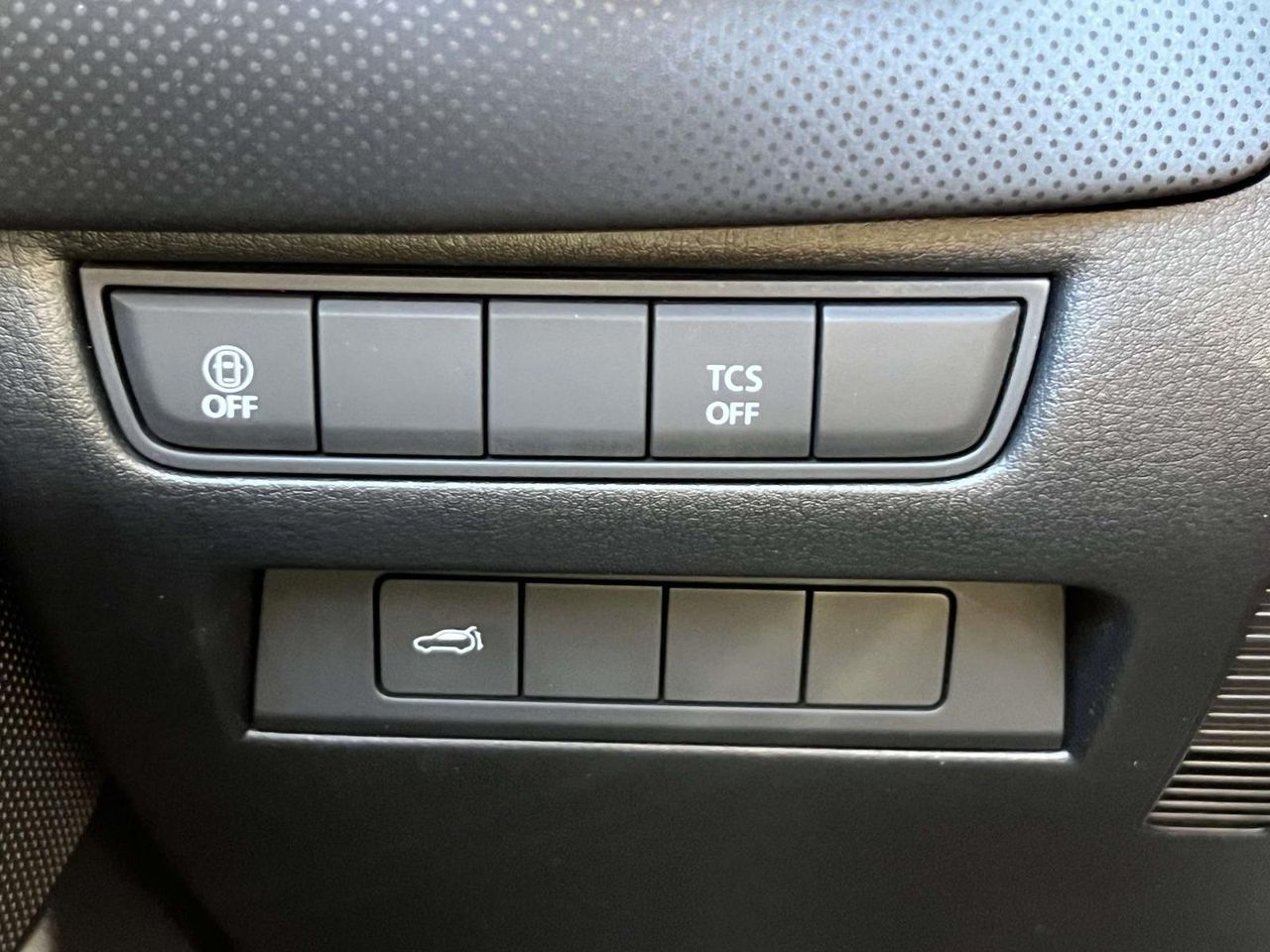2023 Mazda CX-50 2.5 Preferred Plus photo 18