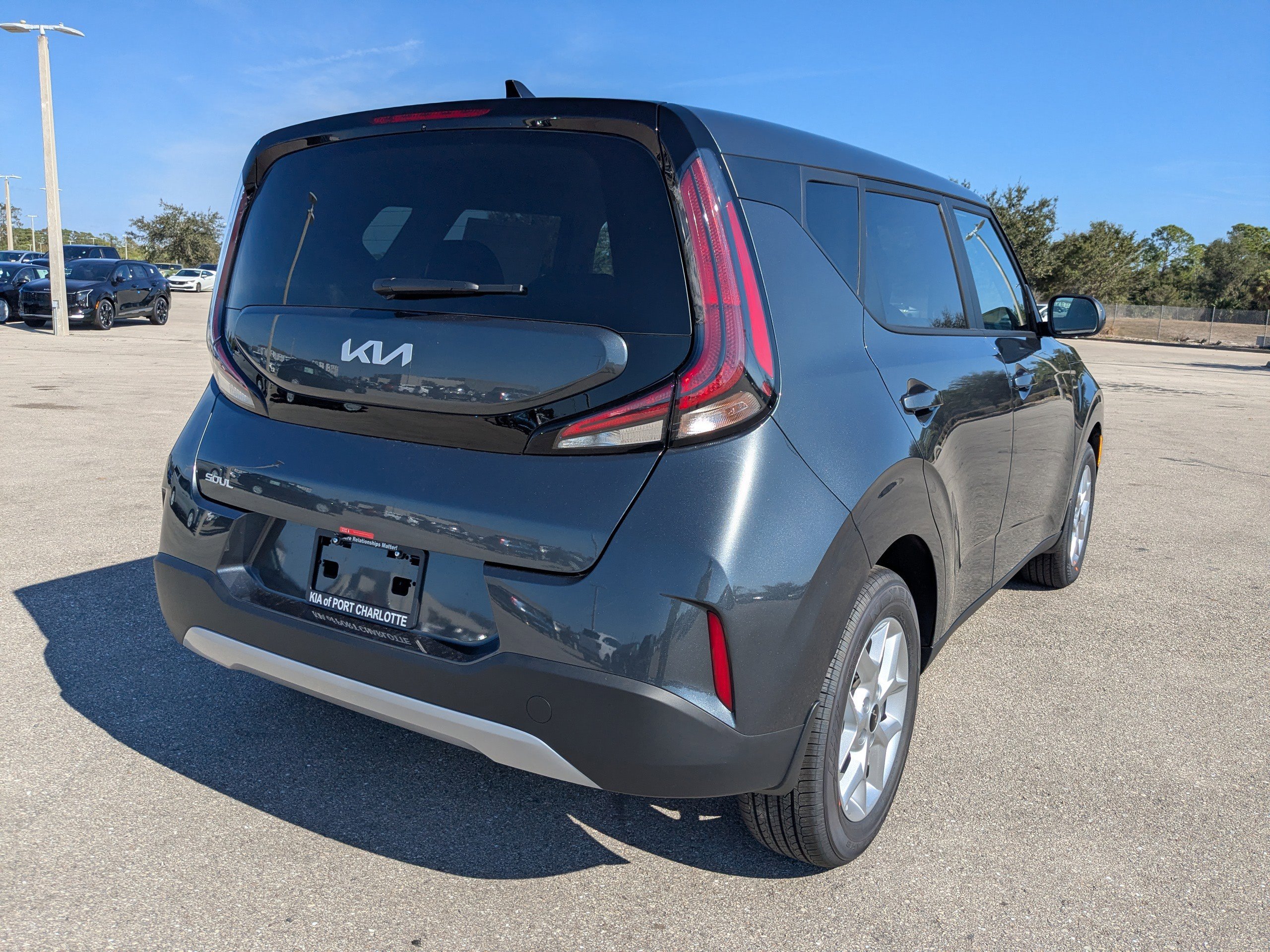 2025 Kia Soul LX S photo 4