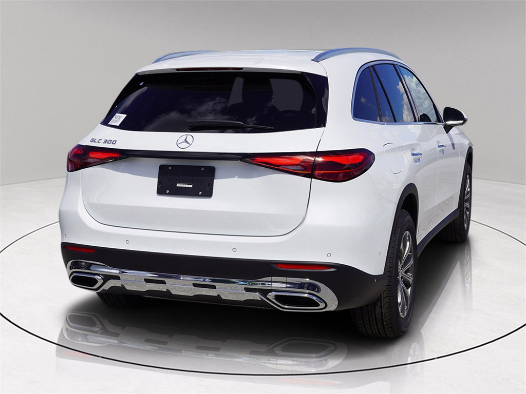 2026 Mercedes Benz GLC 300 photo 6