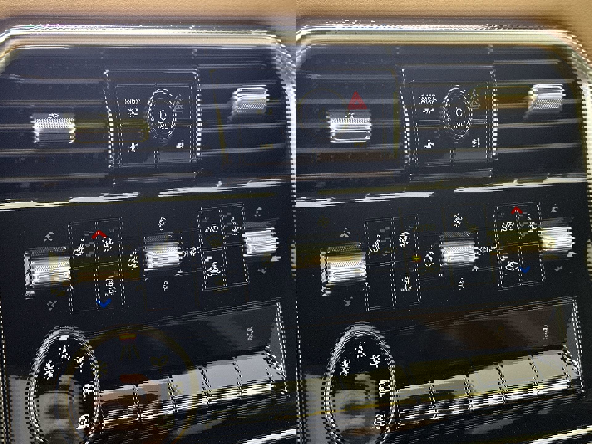 2025 Nissan Armada SL photo 19