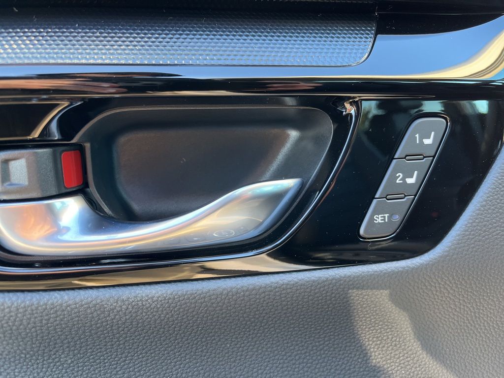 2026 Honda CR-V EX-L photo 3