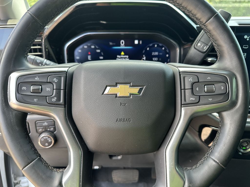 2023 Chevrolet Silverado 1500 LT photo 21
