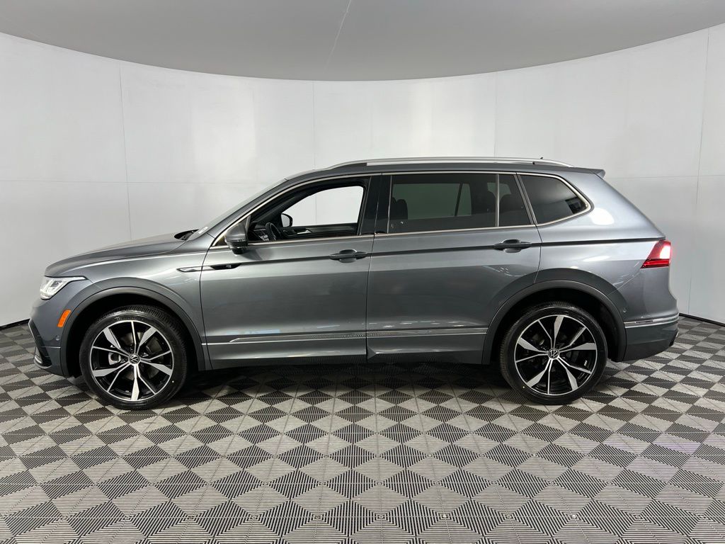 2022 Volkswagen Tiguan SEL Premium R-Line photo 7