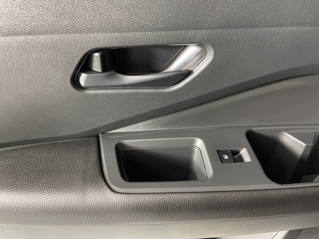 2025 Nissan Pathfinder SV photo 35