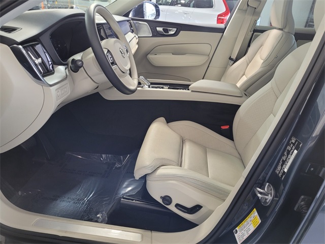 2022 Volvo XC60 Recharge Hybrid T8 Inscription photo 4