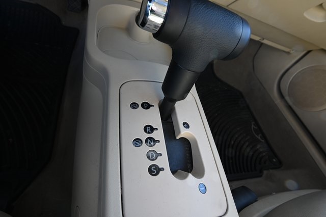 2010 Volkswagen Beetle 2.5L photo 17