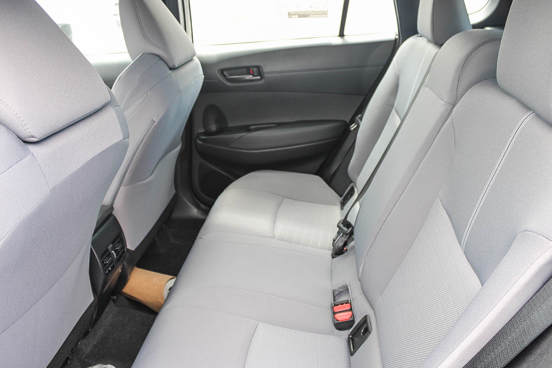 2025 Toyota Corolla Hybrid S photo 17