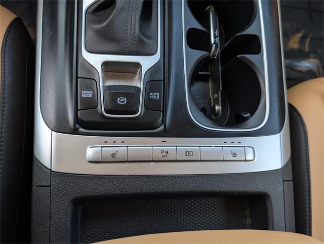 2024 Kia Carnival LX photo 17