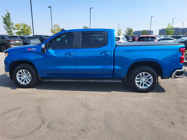 2022 Chevrolet Silverado 1500 LT photo 5