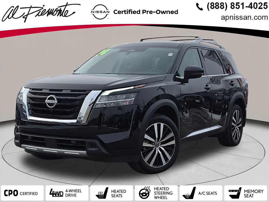 2024 Nissan Pathfinder Platinum's photo