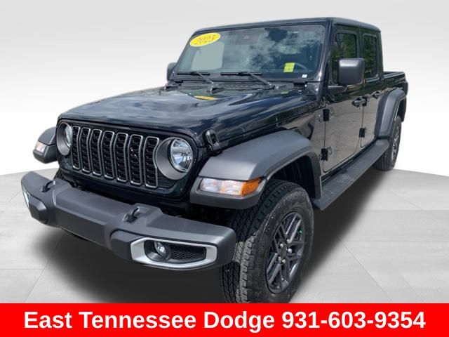 2025 Jeep Gladiator Sport photo 3