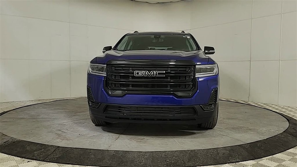 2023 GMC ACADIA - Image 9